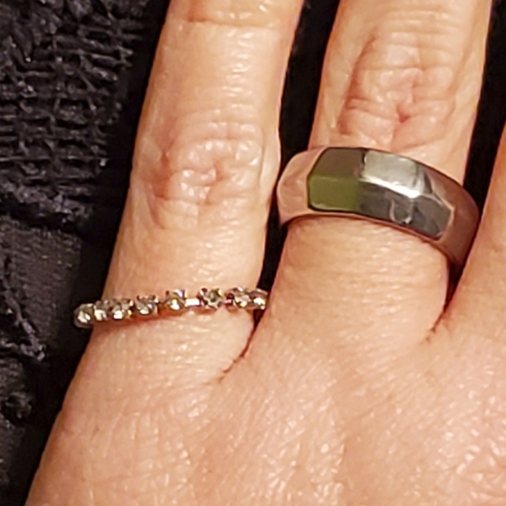 lot of 10 rings